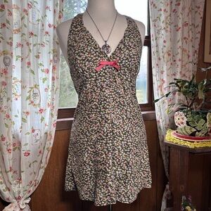 Kimchi Blue • Cotton Ditsy Floral Halter Dress